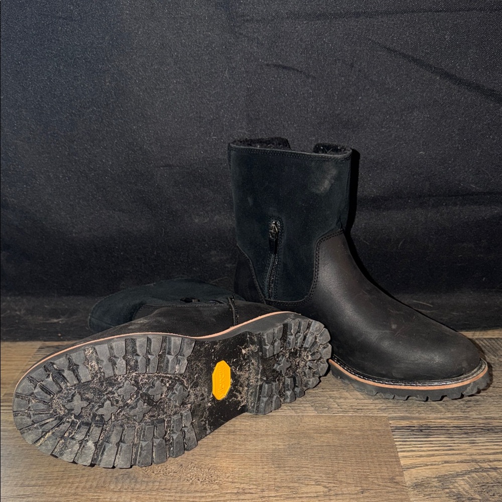 L.L. Bean Vibrum Boots